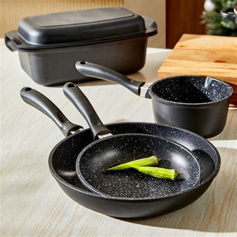 Baccarat STONE 10 Piece Cast Aluminium Cookware Set with Wok.